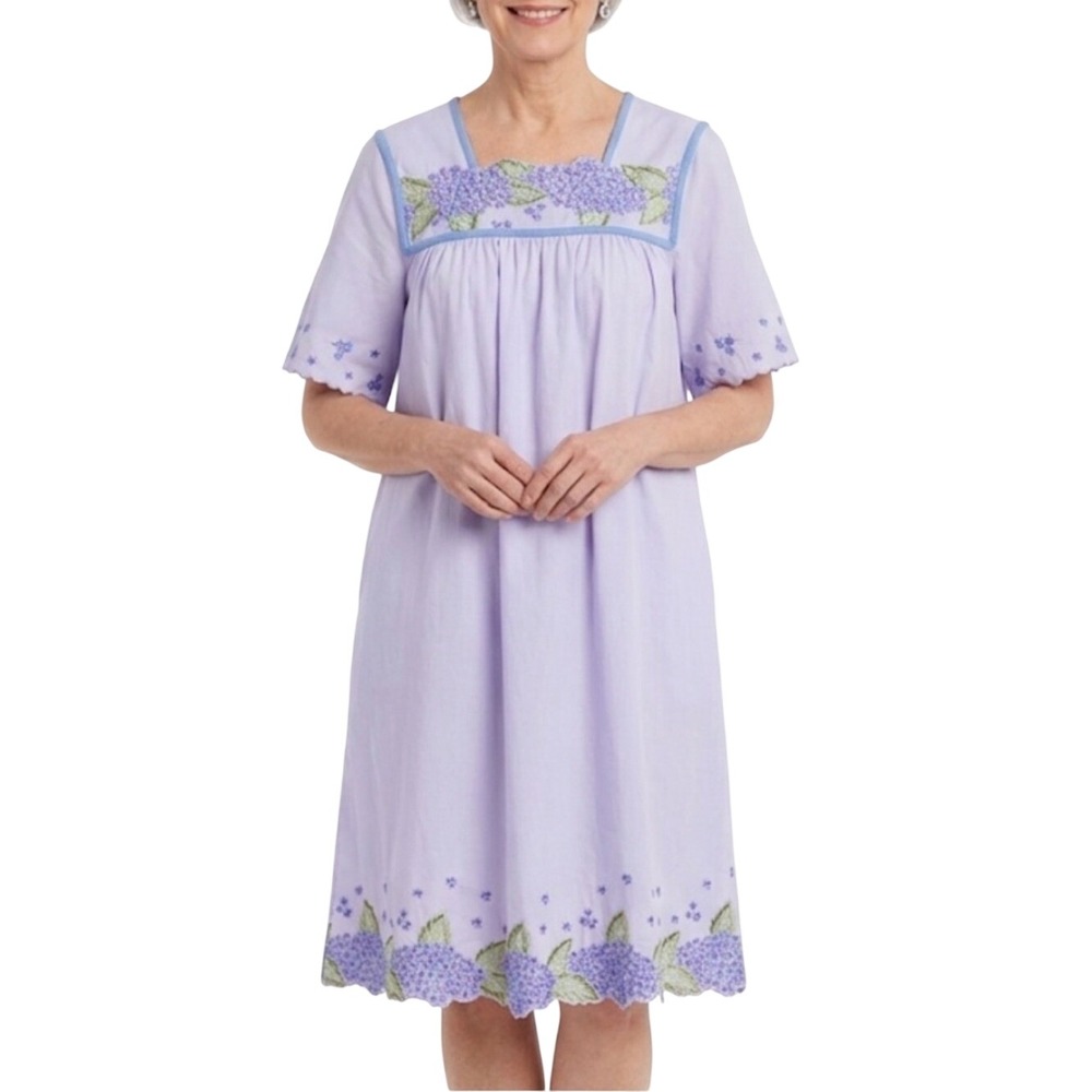 GO SOFTLY Patio Medium 100% Cotton Blue Embroidered MooMoo House Dress Modest